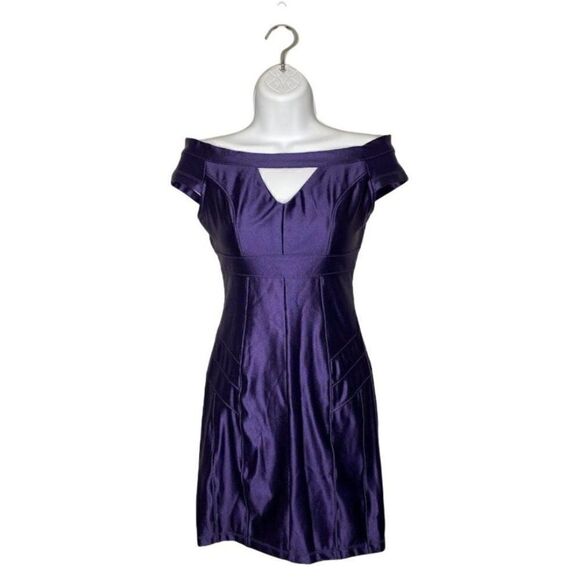 Guess‎ Stretch Satin Off the Shoulder Keyhole Dress XS - Picture 1 of 9
